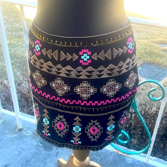 Mini skirt - Picture 2 of 10